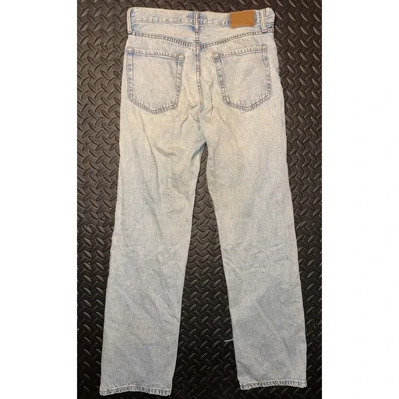 Aeropostale 90s Baggy High Waisted Distressed Light Wash Jeans Size 2 Reg - Picture 8 of 9